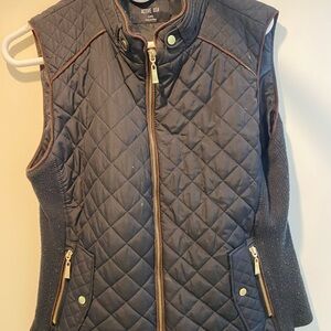 Beautiful ladies winter best with side pockets